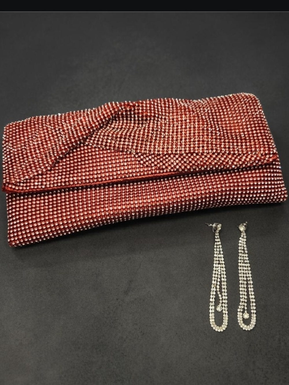 Hether Twist Diamond Mesh Small Clutch & Silver-Tone Crystal Pendulum Earrings